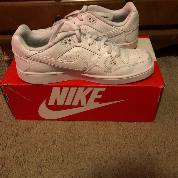 Nike Shoes - Women Nike Air Force